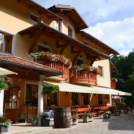 Farm Peternelj Farm stay *